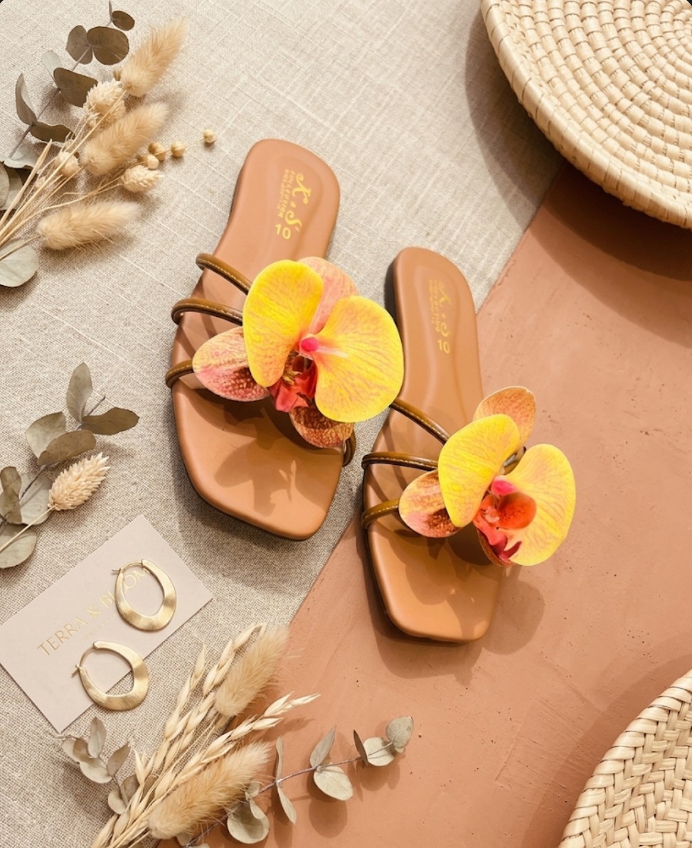 Trendy Petal Slipper